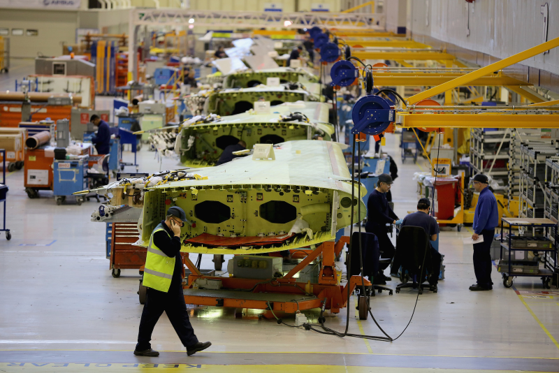 Illustration for article titled The Stunning Factory Porn Of Aircraft Assembly Lines